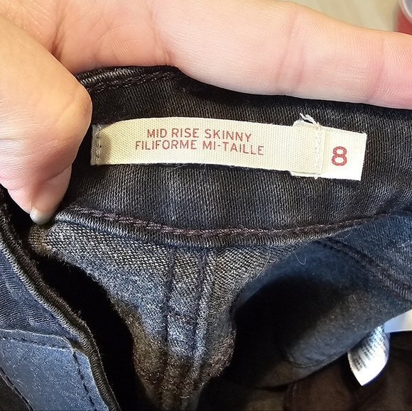 Levis Mid Rise Skinny - Picture 3 of 3